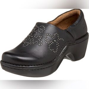 Ariat womens strathmore Black Studded Women's Clogs size 8.5B